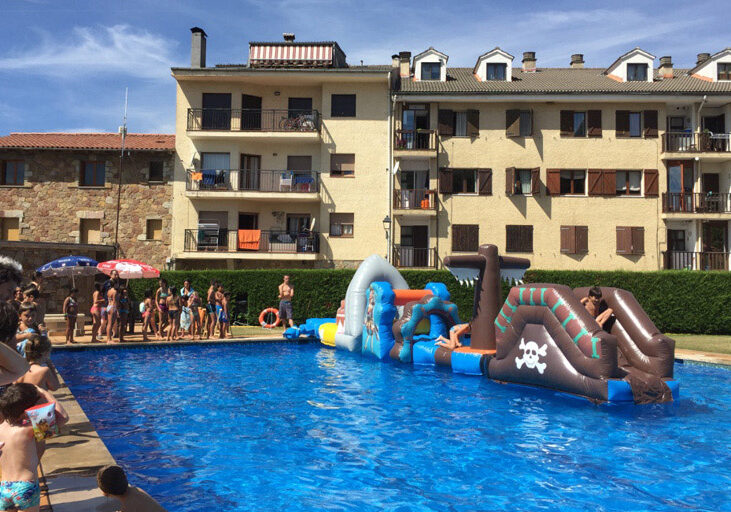 Llanars - Entitats - Piscina Municipal